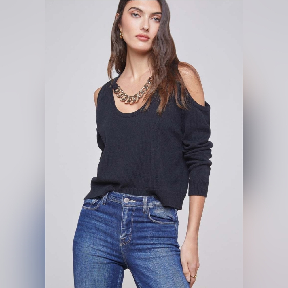 L'AGENCE Sweater Black Scoopneck Gold Chain Accent Excellent condition L XL